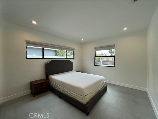 Building Photo - 5735 Saloma Ave