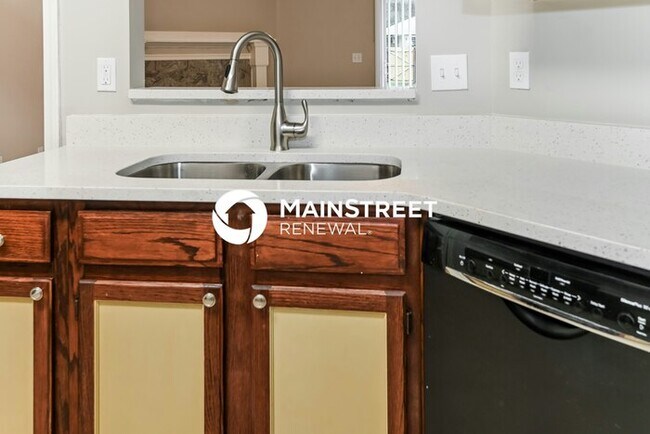 Building Photo - 4 Bedroom Pet-Friendly Home in JACKSONVILL...