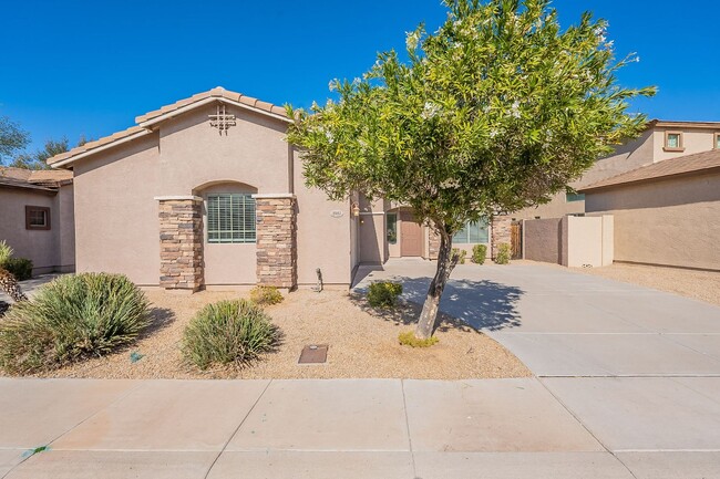 Building Photo - Charming Gated Community Chandler Home wit...