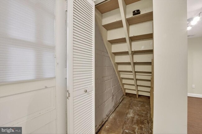 Building Photo - 4428 Butterworth Pl NW