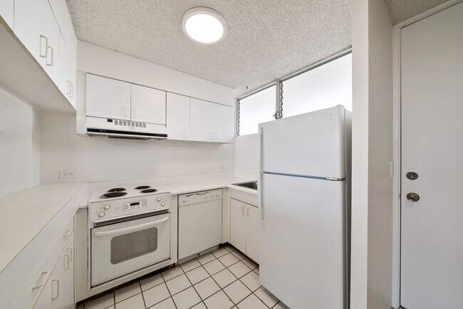 Building Photo - 1488