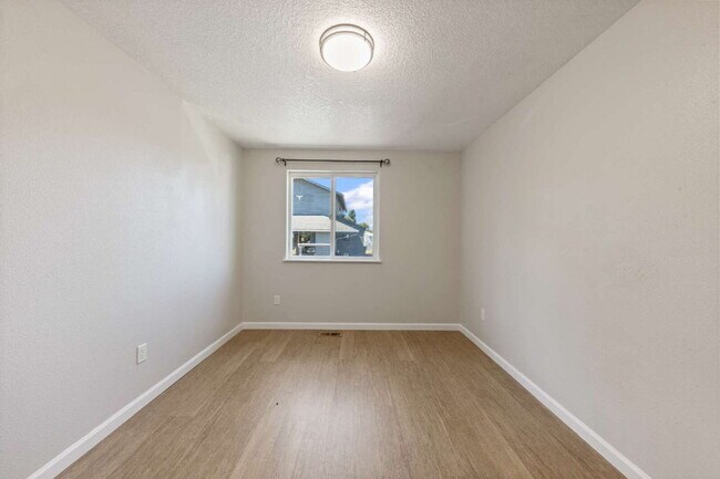 Building Photo - Updated 3 bedroom home with garage