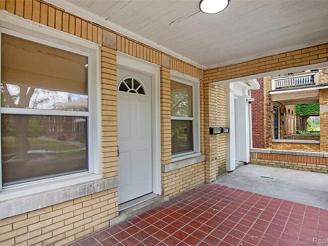 Building Photo - 2509 Gladstone St