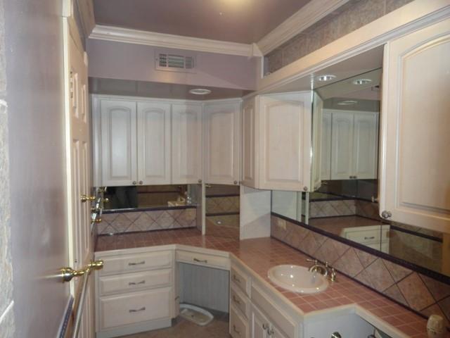 Building Photo - 4029 Longstraw Dr