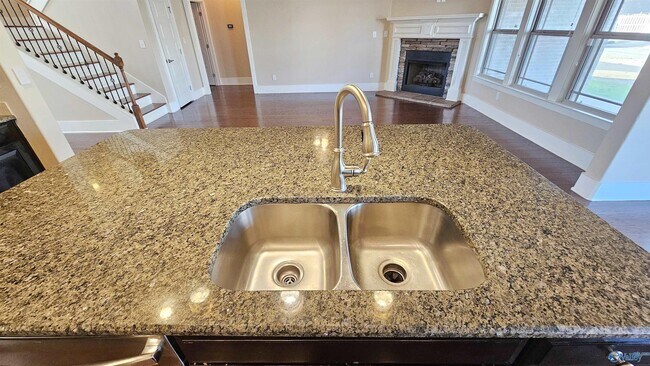 Building Photo - 3 Sudworth Dr SW