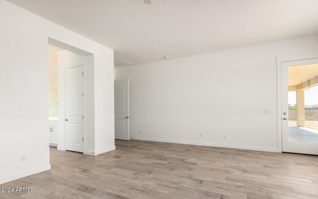 Building Photo - 10131 W Camino De Oro