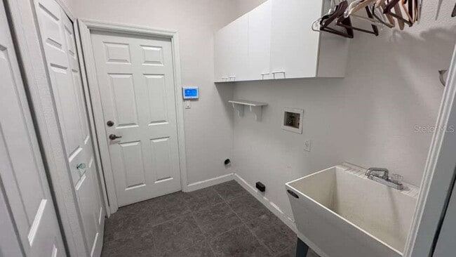 Building Photo - 10324 Pointview Ct