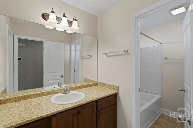 Building Photo - 220 Augusta Way