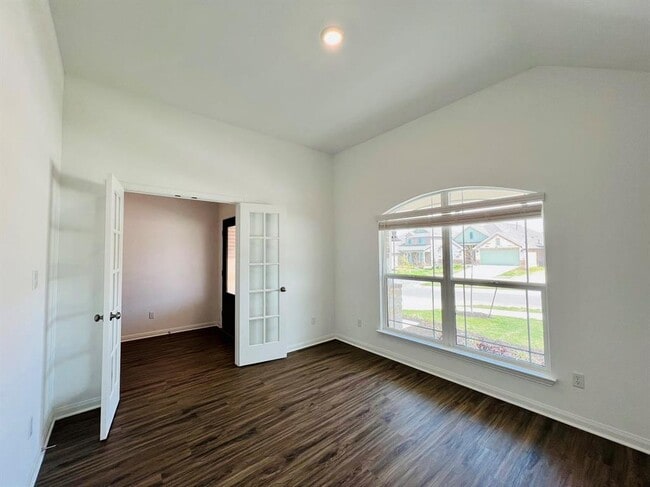 Building Photo - 12203 Perritos Pl