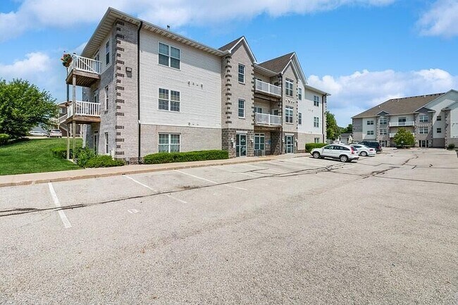 Primary Photo - 4510 Twain Cir