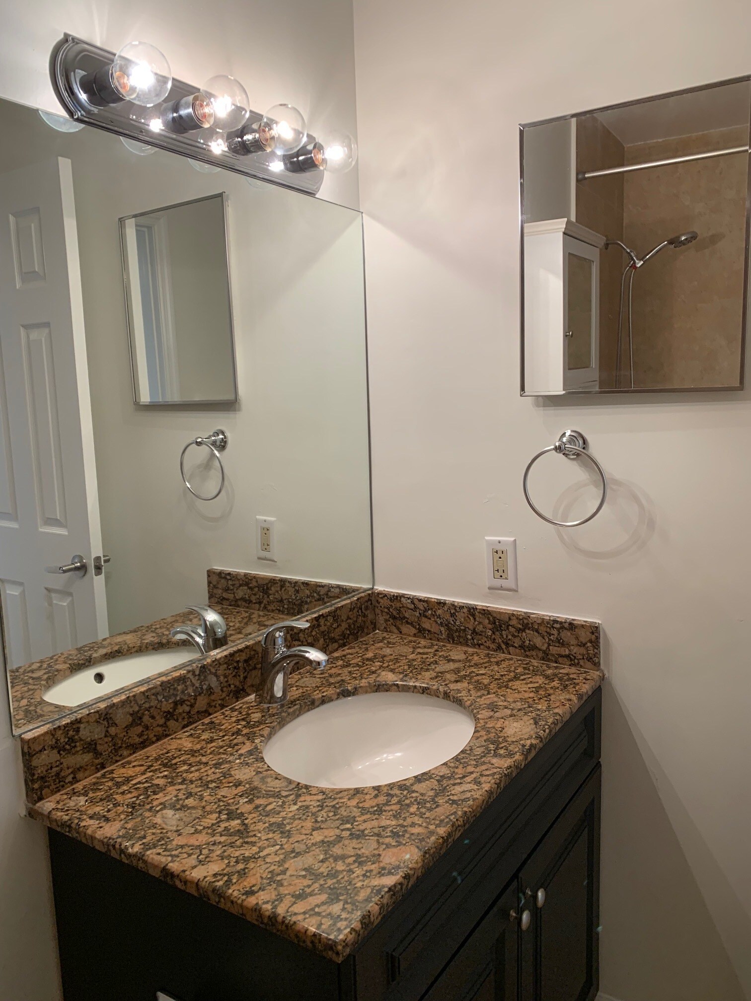 Building Photo - 14500 SW 88th Ave