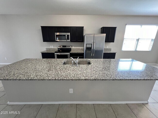 Building Photo - 28945 N Amber Way