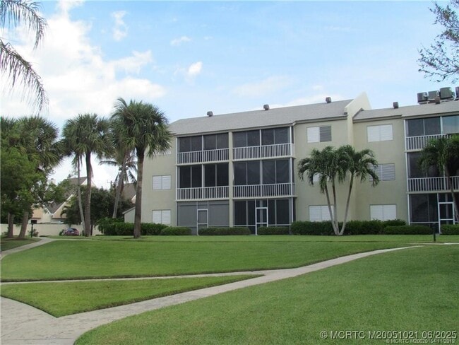 Building Photo - 1550 NE Ocean Blvd