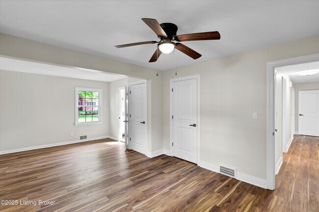 Building Photo - 7613 Norbourne Ave