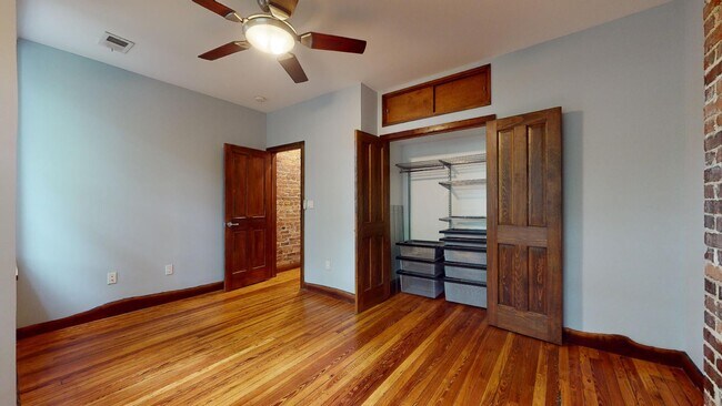 Building Photo - 1834 Ingleside Terrace NW