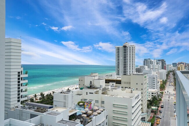 Building Photo - 4401 Collins Ave