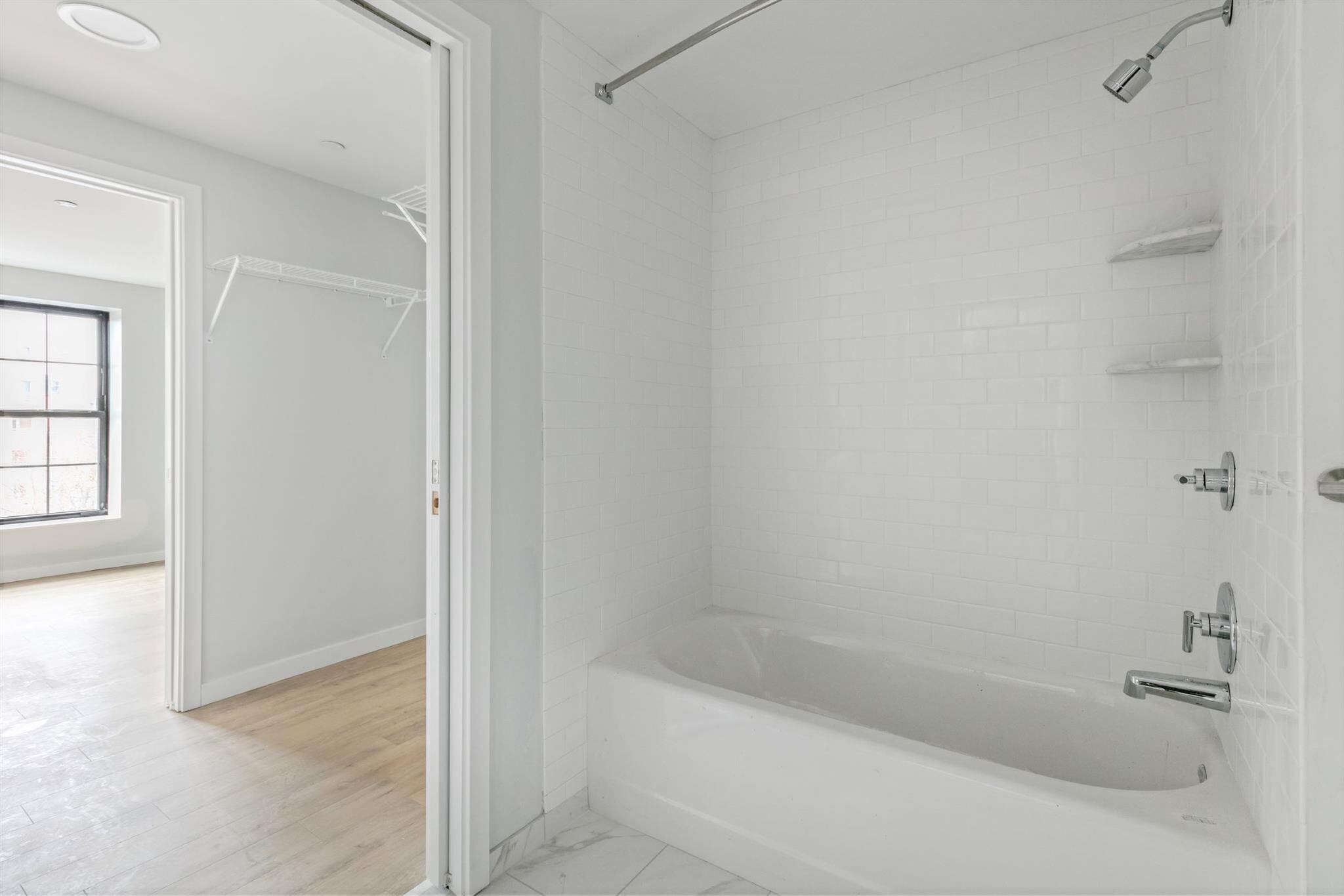 Building Photo - 28 Soden St