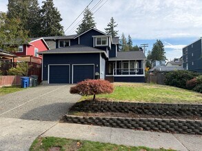 Building Photo - Bothell House in the heart of Bothell for ...