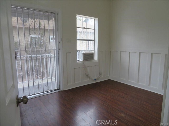 Building Photo - 3923 Normandie Ave