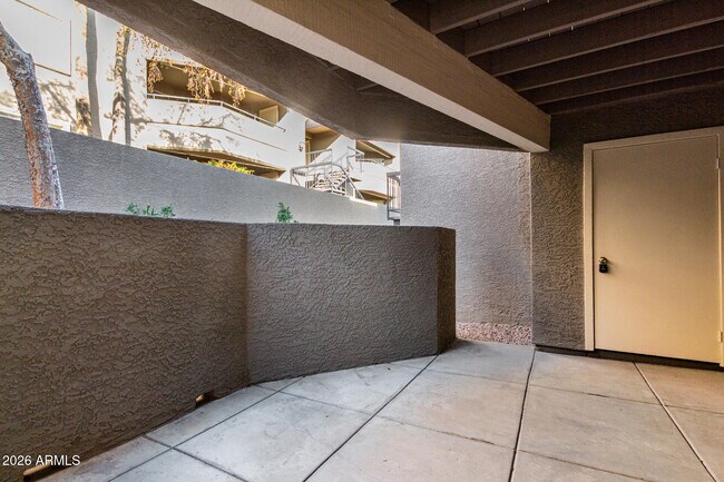 Building Photo - 1720 E Thunderbird Rd