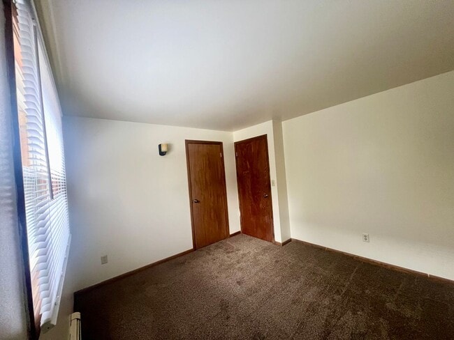 Building Photo - Two Bedroom Units located at 3221-3223 Wanta Dr in Plover