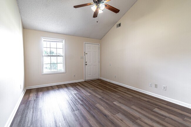 Building Photo - 316 Audrea Ln