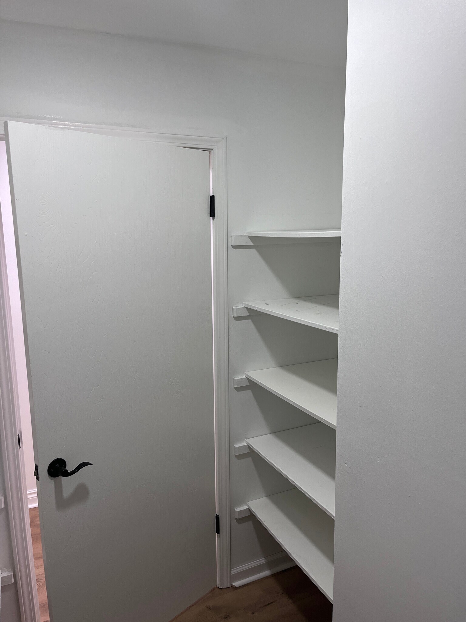 Building Photo - 16140 Clarkson Dr