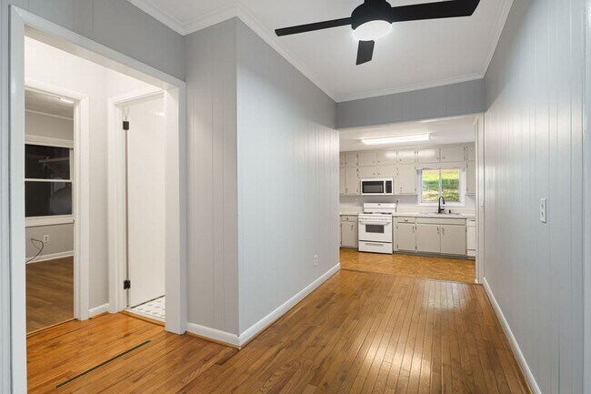 Building Photo - Modest East Asheville 3-Bedroom with Garage & Fenced-In Backyard