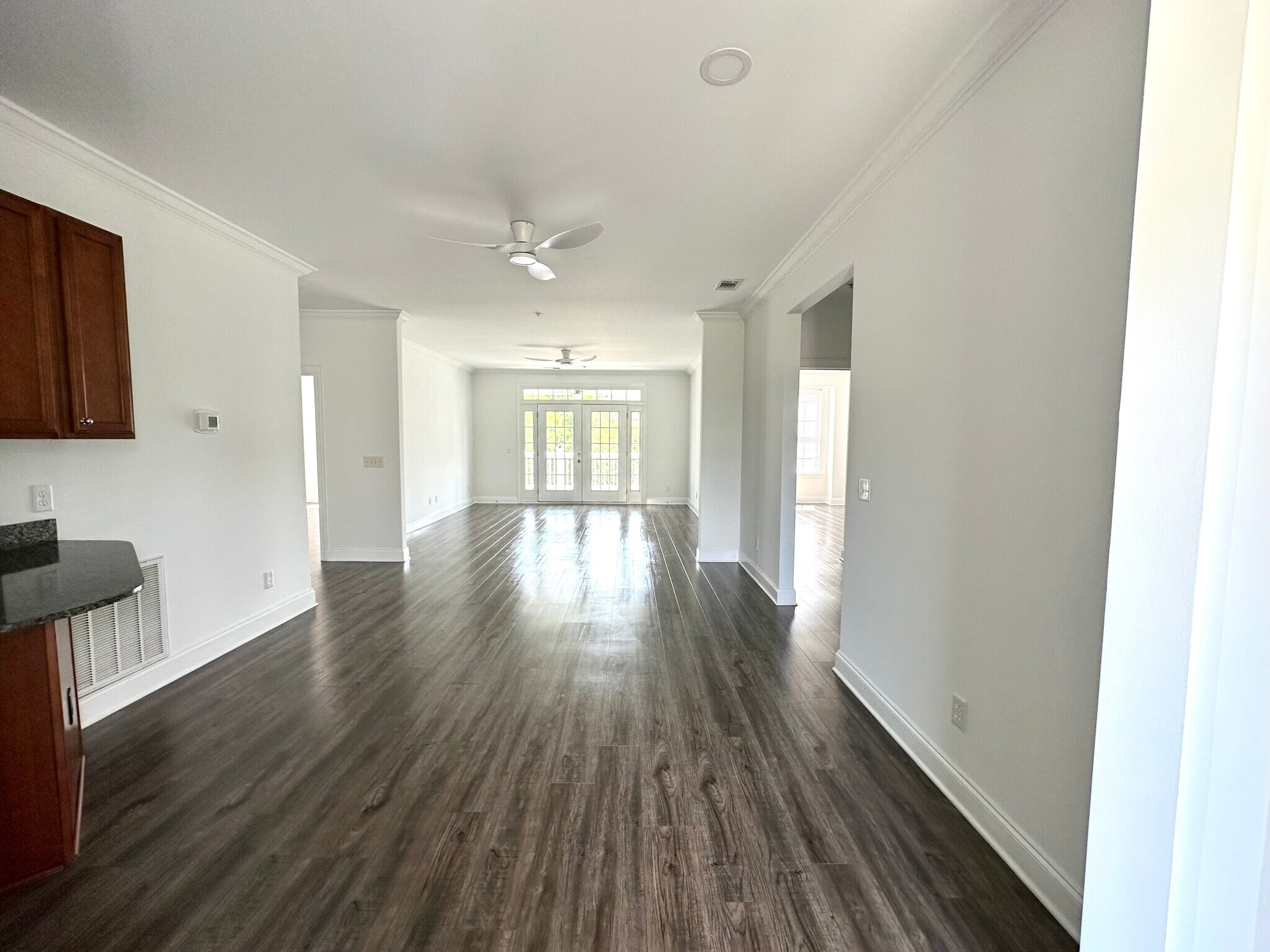 Building Photo - 149 Breezes Dr