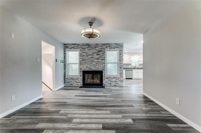 Building Photo - 606 Ridgeline Dr