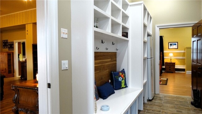 Building Photo - 875 Co Rd 26