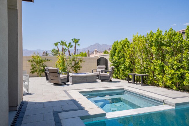 Building Photo - 57535 Cherrywood Pl