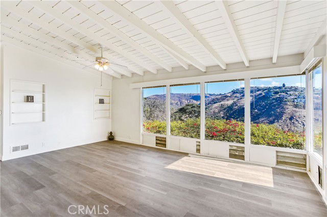 Building Photo - 580 Poplar St