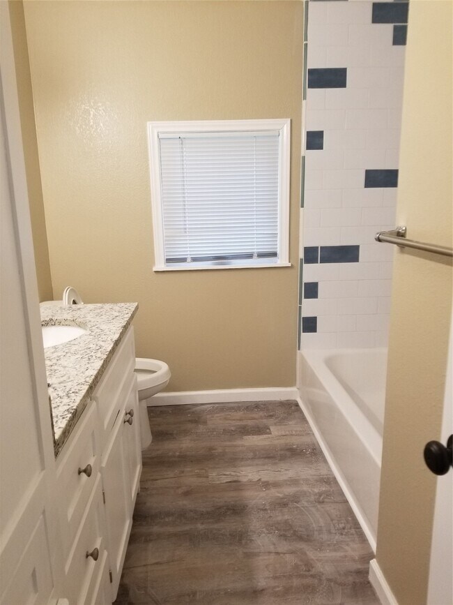 Building Photo - 12409 Dumas St