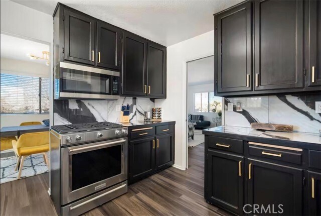 Building Photo - 7070 Rubidoux Ave