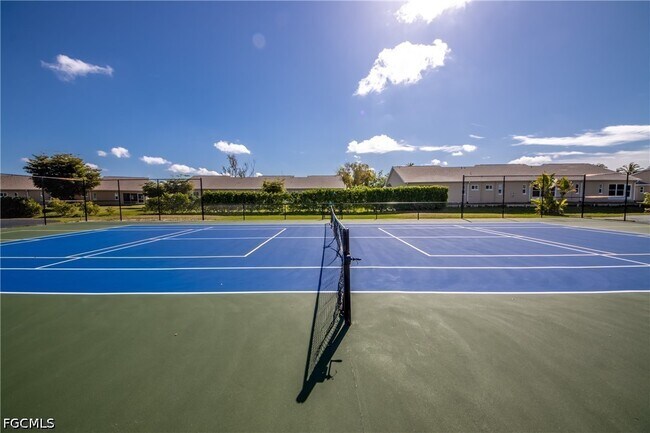 Building Photo - 16881 Davis Rd