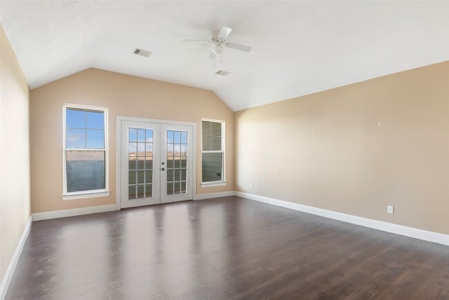 Building Photo - 205 Rue Orleans St