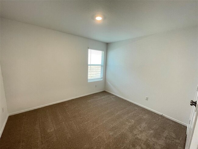 Building Photo - 337 Jeffers