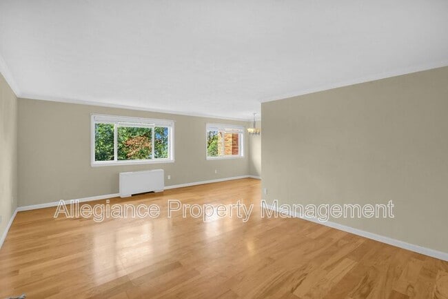 Building Photo - 5111 8th Rd S