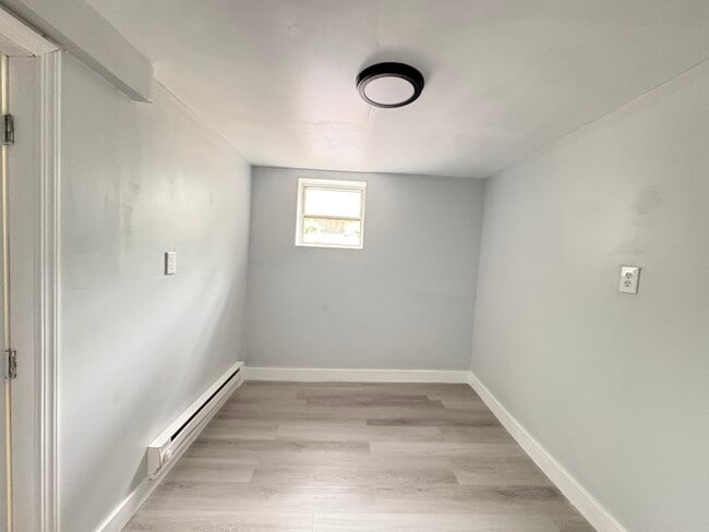 Unit 3 - 42 Dwight St
