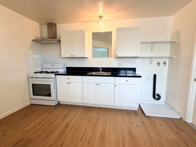 Building Photo - 814 Aspen Dr