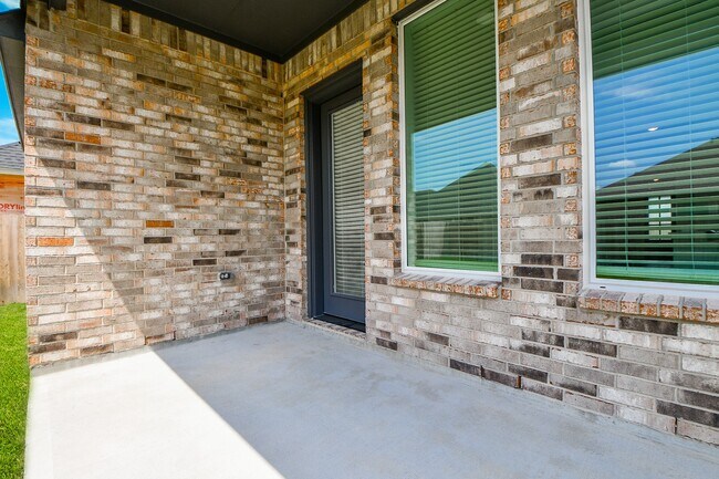 Building Photo - 7711 Pale Petunia Trl
