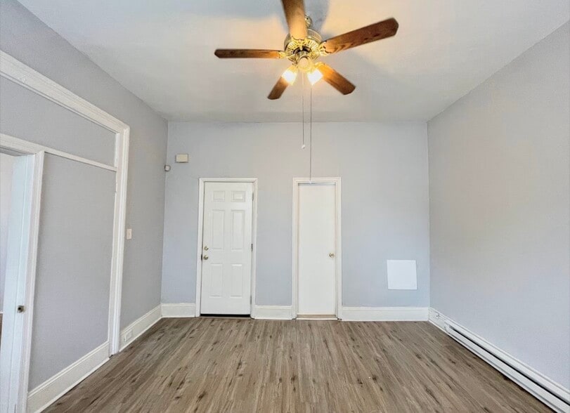 Building Photo - 1305 38th St