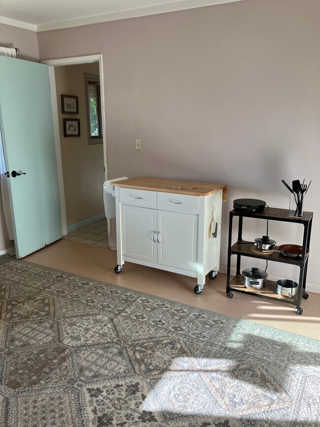 Building Photo - 8301 Zitola Ter