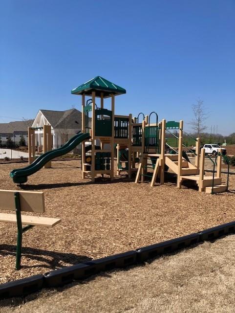Building Photo - 255 Deerberry Dr