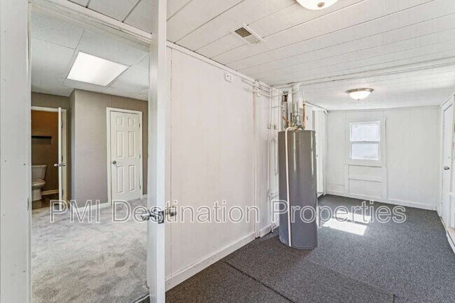 Building Photo - 108 Cliff Dr