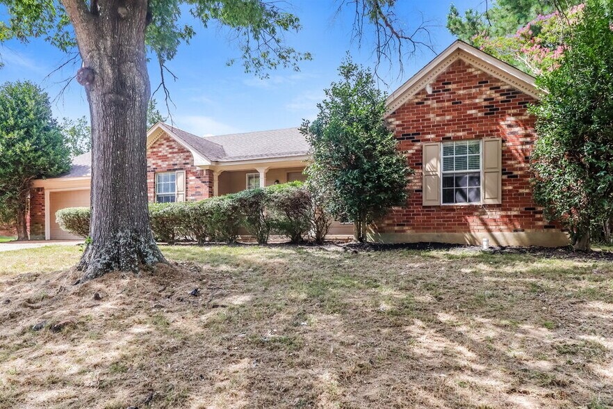 Building Photo - 7018 Cobblestone Dr
