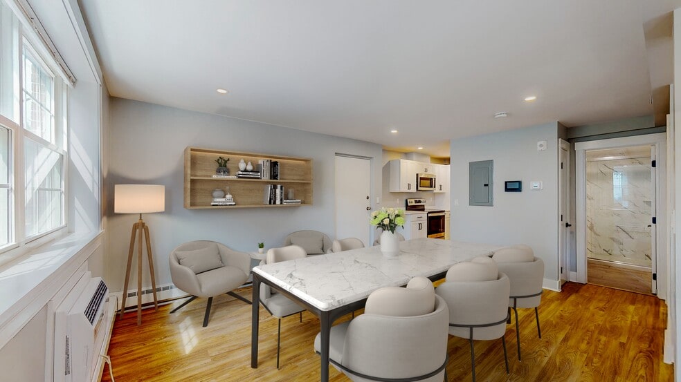 Building Photo - 131 Sherman St