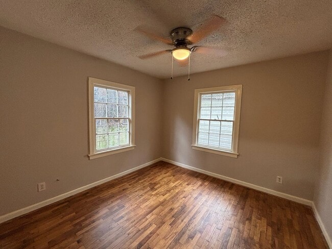 Building Photo - 3623 15th Ave