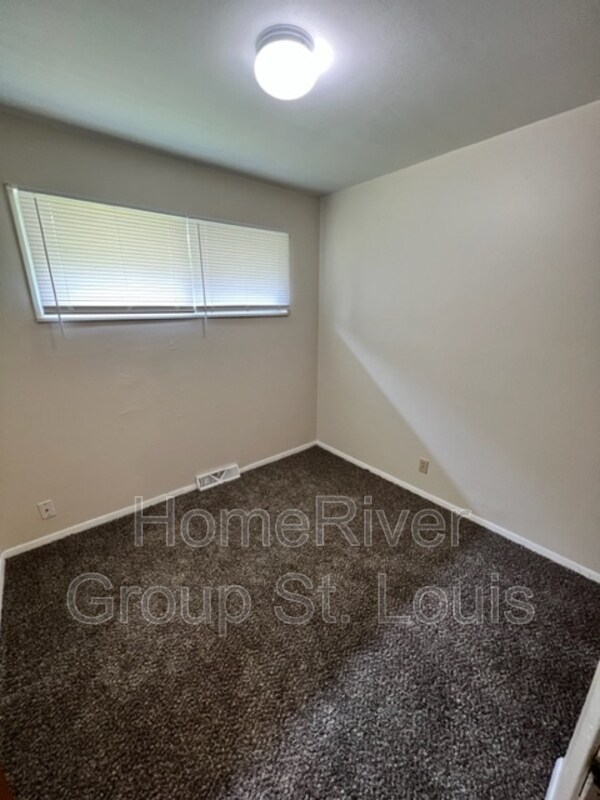 Building Photo - 5523 Winchelsea Dr